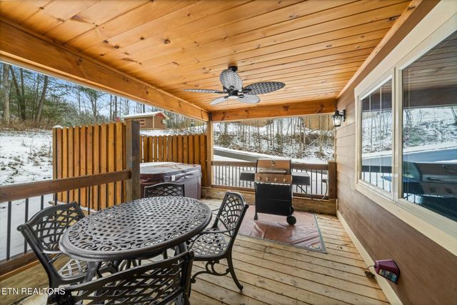 1104 Anastasia Way, Gatlinburg, TN 37738