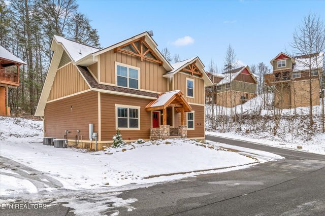 1104 Anastasia Way, Gatlinburg, TN 37738