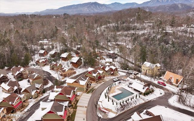 1104 Anastasia Way, Gatlinburg, TN 37738