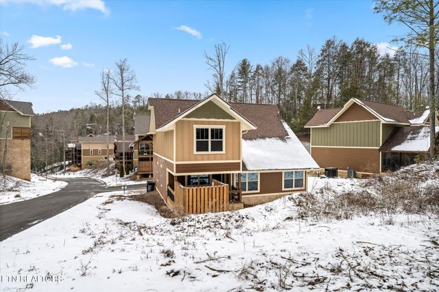 1104 Anastasia Way, Gatlinburg, TN 37738
