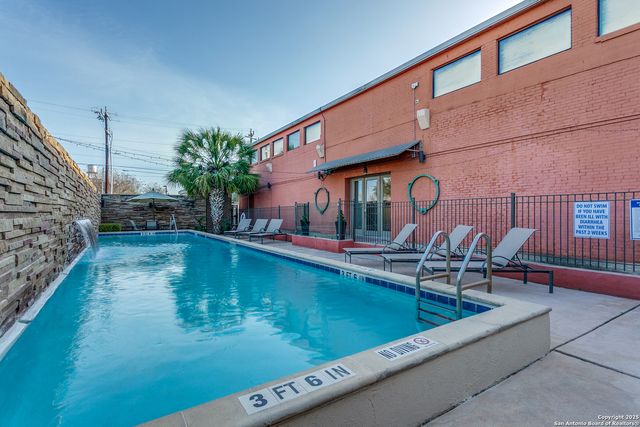 1401 S Flores St Apt 212, San Antonio, TX 78204