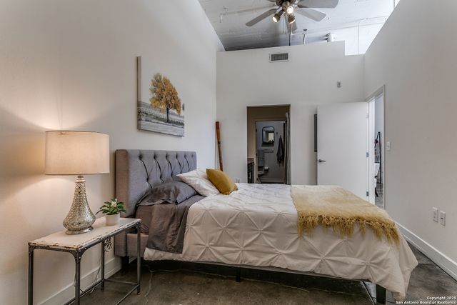 1401 S Flores St Apt 212, San Antonio, TX 78204