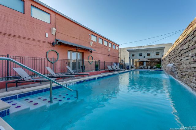 1401 S Flores St Apt 212, San Antonio, TX 78204