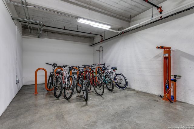 1401 S Flores St Apt 212, San Antonio, TX 78204