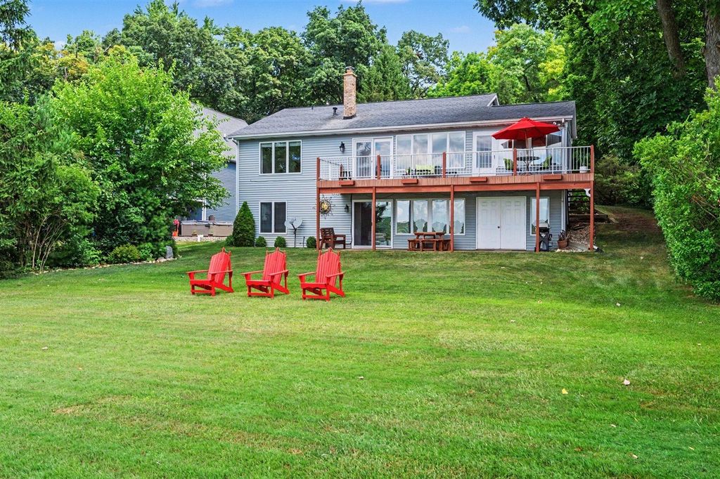 10441 S Avenue, Mattawan, MI 49071