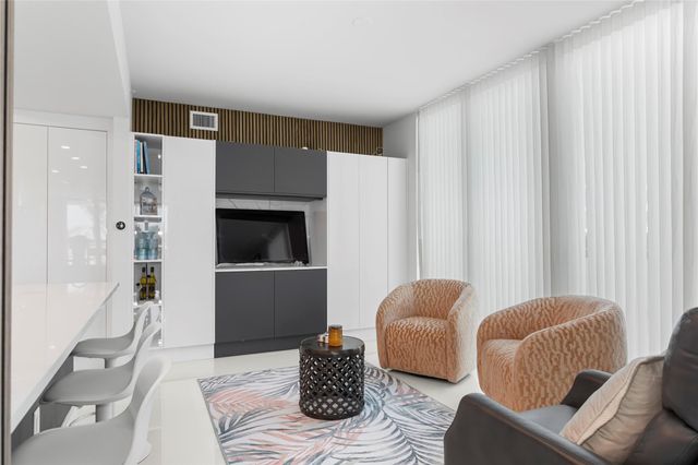 3535 S Ocean Dr 402, Hollywood, FL 33019