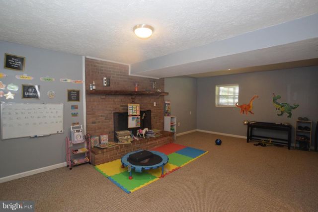 200 VIA DE ROSA DR, Stafford, VA 22556