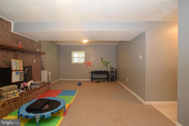 200 VIA DE ROSA DR, Stafford, VA 22556