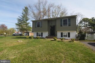 200 VIA DE ROSA DR, Stafford, VA 22556