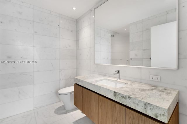 500 Alton Rd 2504, Miami Beach, FL 33139