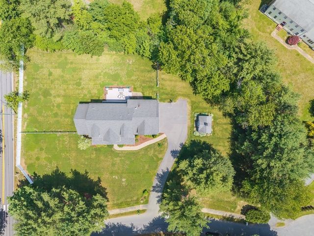 4 Twin Meadow Lane, Sudbury, MA 01776