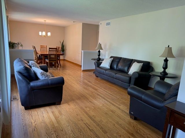 26587 N Cherrywood Lane, Wauconda, IL 60084