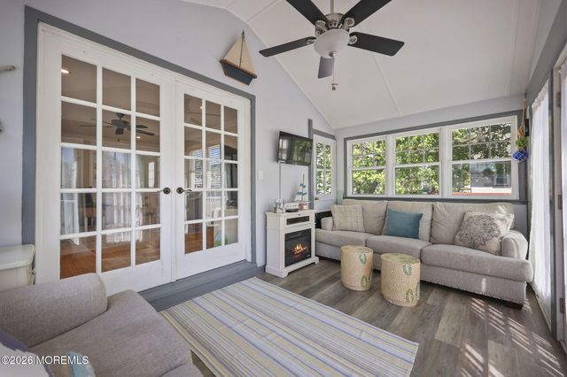 187 Washington Street, Keyport, NJ 07735