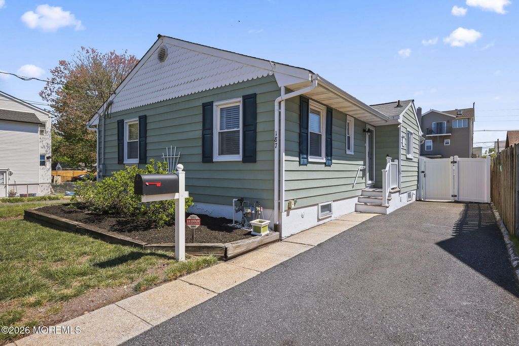 187 Washington Street, Keyport, NJ 07735