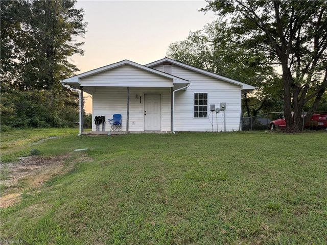 302 Goforth Drive, Thomasville, NC 27360