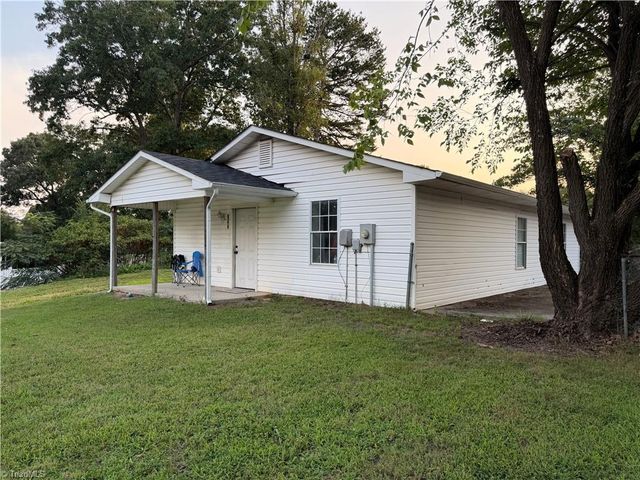 302 Goforth Drive, Thomasville, NC 27360