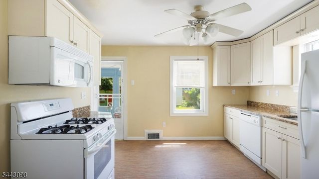 347 Pine Ave, Garwood Boro, NJ 07027