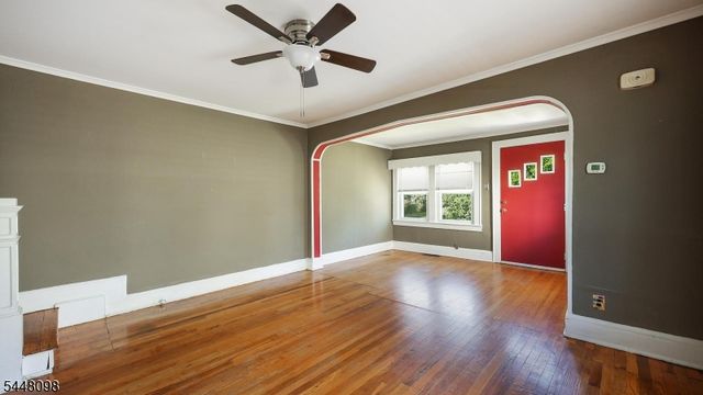 347 Pine Ave, Garwood Boro, NJ 07027