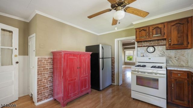 347 Pine Ave, Garwood Boro, NJ 07027