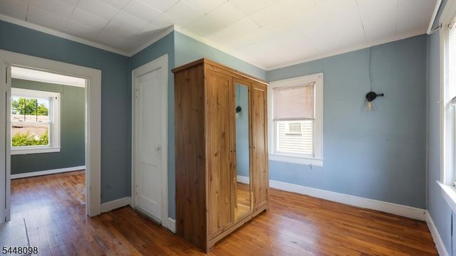 347 Pine Ave, Garwood Boro, NJ 07027