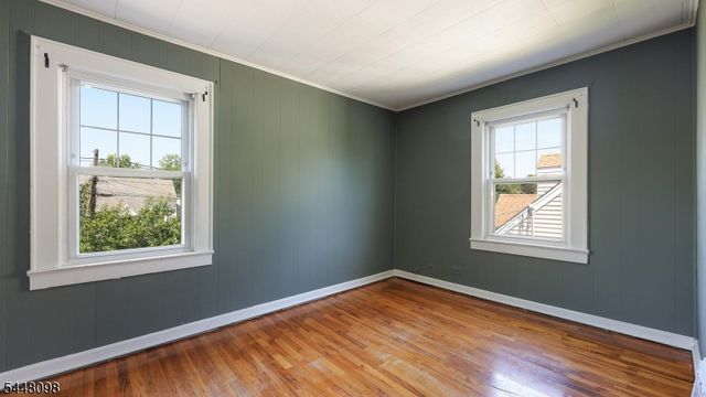 347 Pine Ave, Garwood Boro, NJ 07027