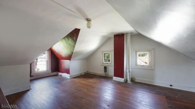347 Pine Ave, Garwood Boro, NJ 07027