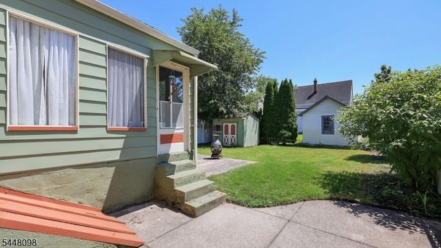 347 Pine Ave, Garwood Boro, NJ 07027