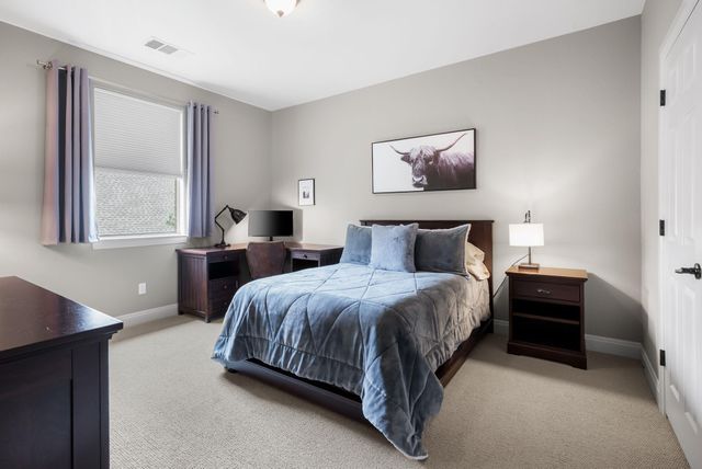 208 Santaluz LN, Austin, TX 78732