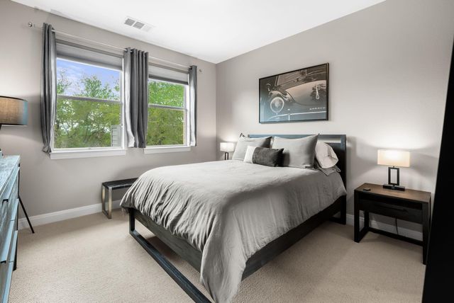 208 Santaluz LN, Austin, TX 78732