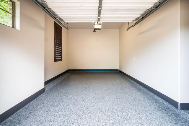 208 Santaluz LN, Austin, TX 78732