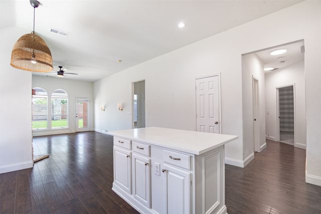 11388 Blackhawk Drive, Frisco, TX 75033