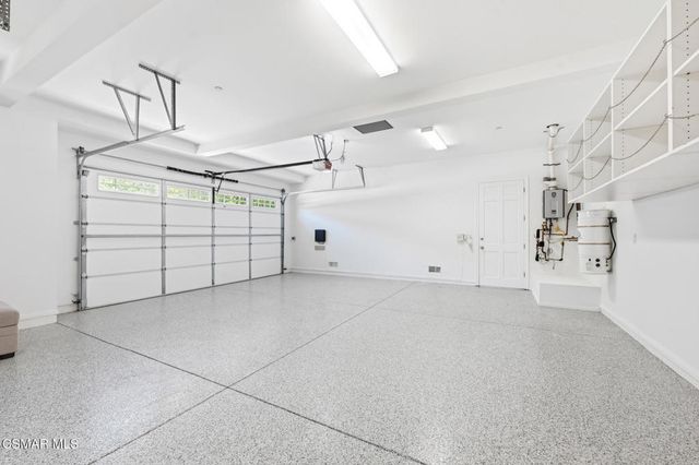 196 Lake Sherwood Drive, Lake Sherwood, CA 91361