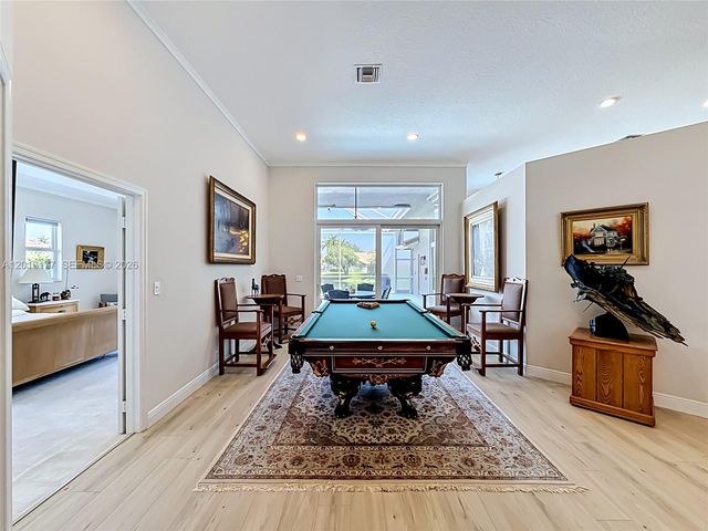 10635 NW 51st St, Coral Springs, FL 33076