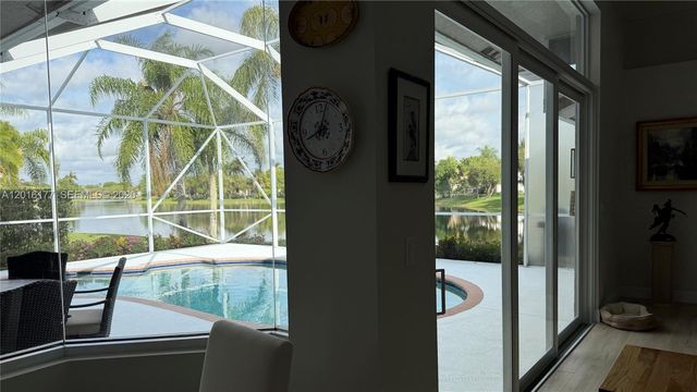 10635 NW 51st St, Coral Springs, FL 33076