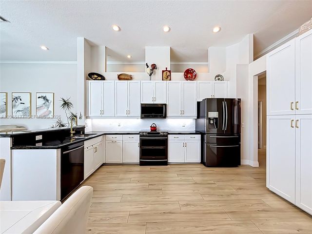 10635 NW 51st St, Coral Springs, FL 33076
