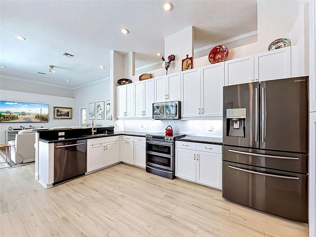 10635 NW 51st St, Coral Springs, FL 33076