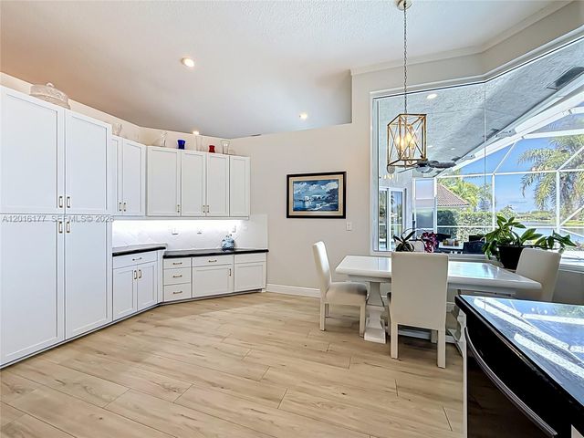 10635 NW 51st St, Coral Springs, FL 33076