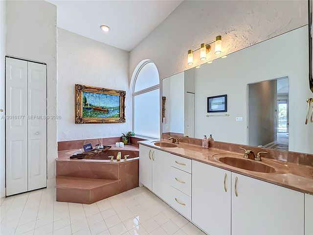 10635 NW 51st St, Coral Springs, FL 33076