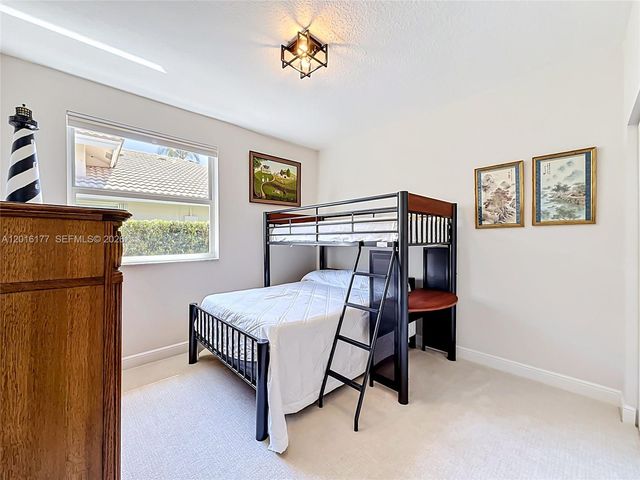 10635 NW 51st St, Coral Springs, FL 33076
