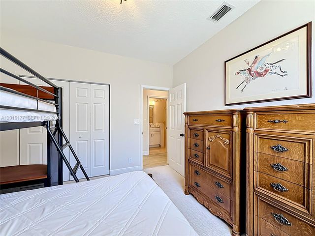 10635 NW 51st St, Coral Springs, FL 33076
