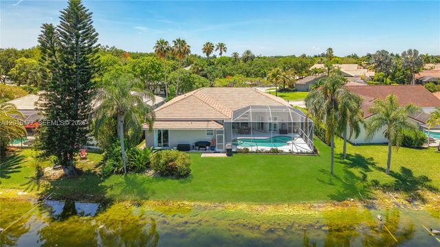 10635 NW 51st St, Coral Springs, FL 33076