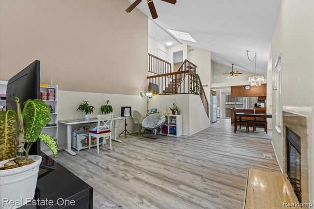 6622 Fieldstone Court, West Bloomfield, MI 48322