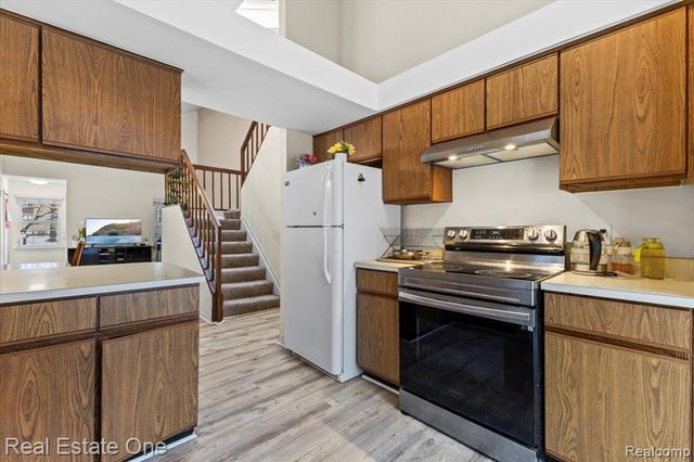 6622 Fieldstone Court, West Bloomfield, MI 48322