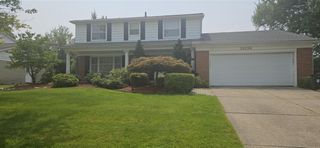 26256 Meadowbrook Way, Lathrup Village, MI 48076