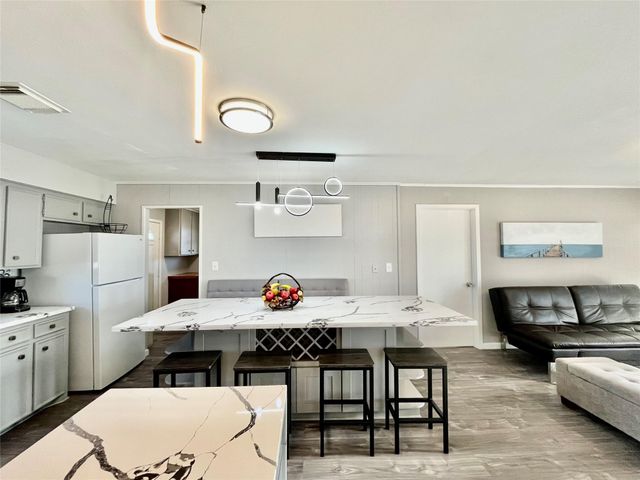 610 Seashell Drive, Surfside Beach, TX 77541