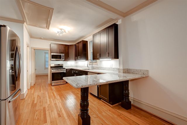 2009 State Street, Houston, TX 77007