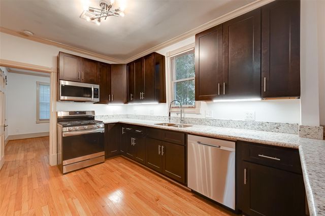 2009 State Street, Houston, TX 77007