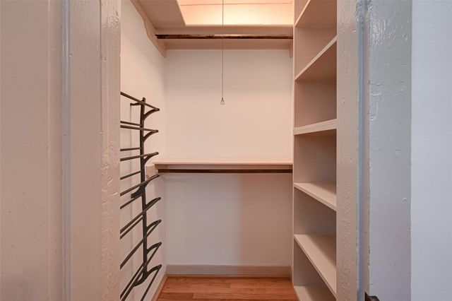 2009 State Street, Houston, TX 77007