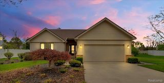 706 DONNALEE Drive, Monroe, MI 48162