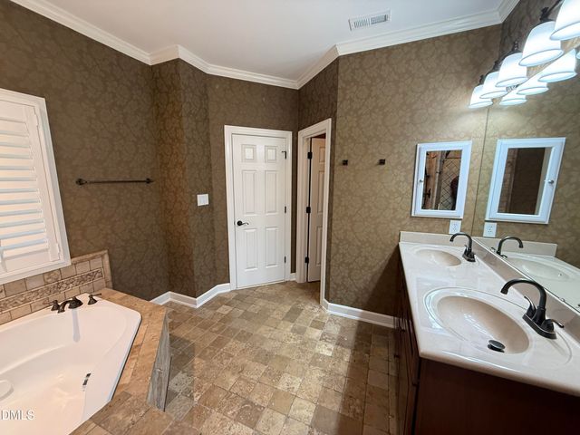 3647 Edgemont Drive, Raleigh, NC 27612